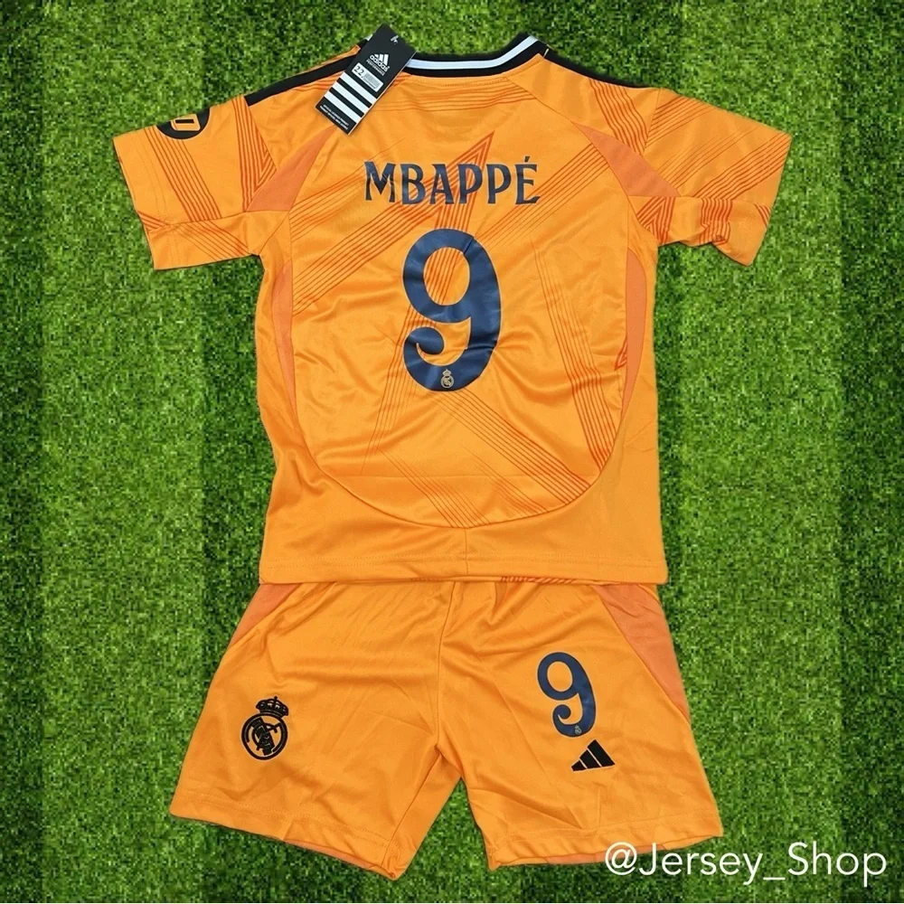 Adidas Real Madrid Mbappe #9 Orange Away Jersey, kids set socks included - Picture 2 of 3